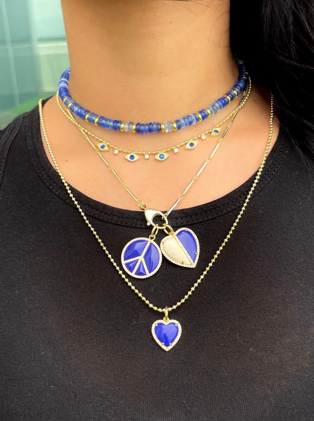 Navy Pukka Necklace - Image 3